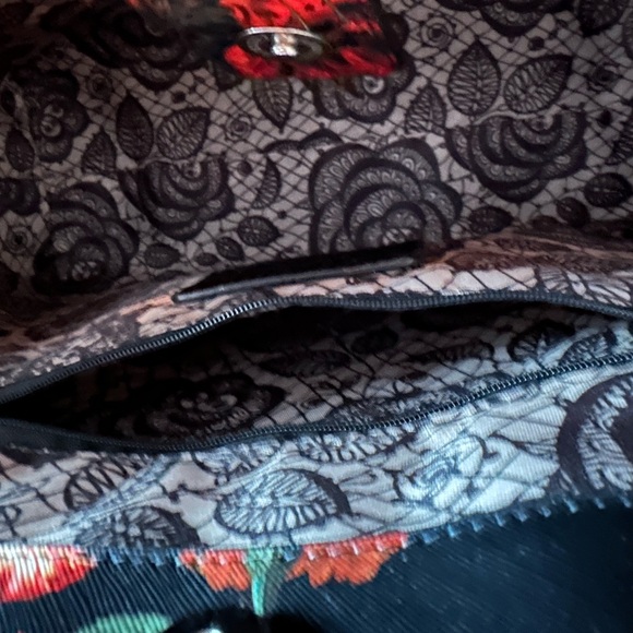 Carlos Santana Large Tote - Picture 5 of 7